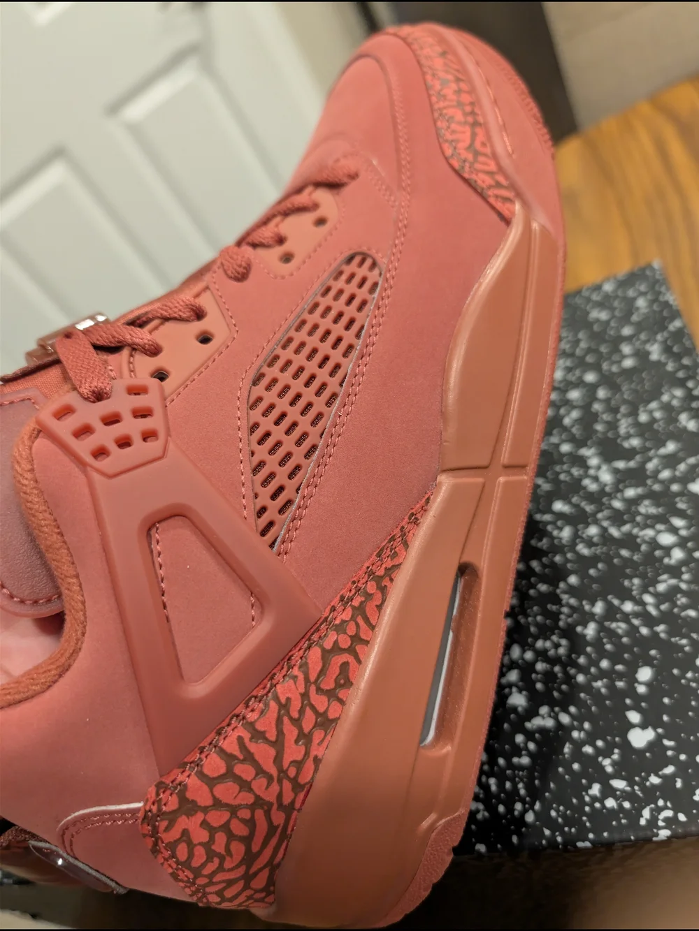 Jordan kids retro